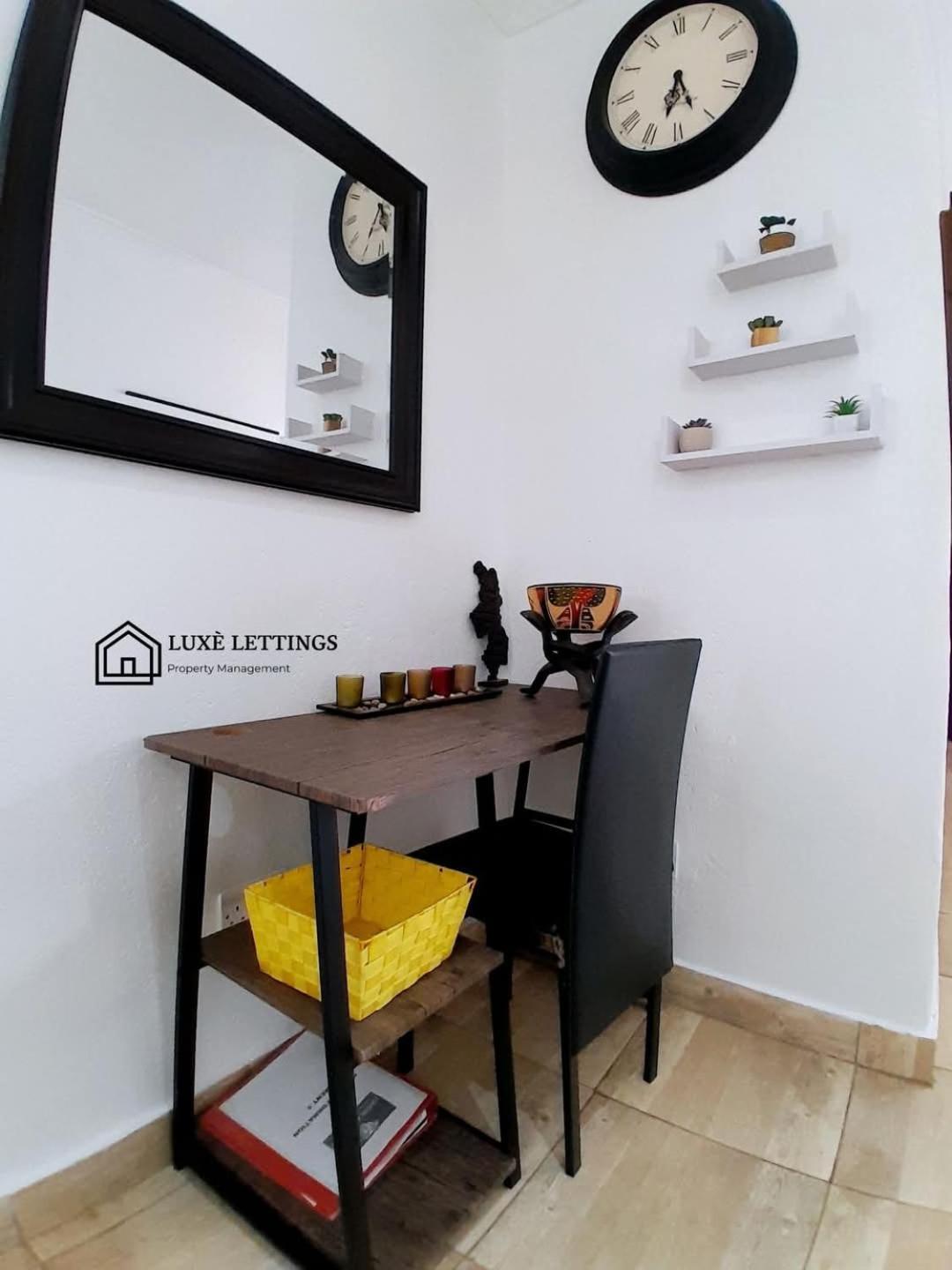 Crystal Apartments ลิลองเว ภายนอก รูปภาพ